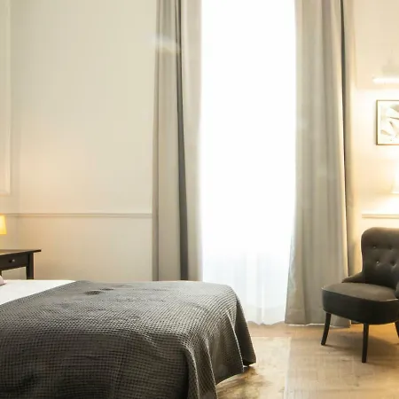Holidays Navona Guest house *